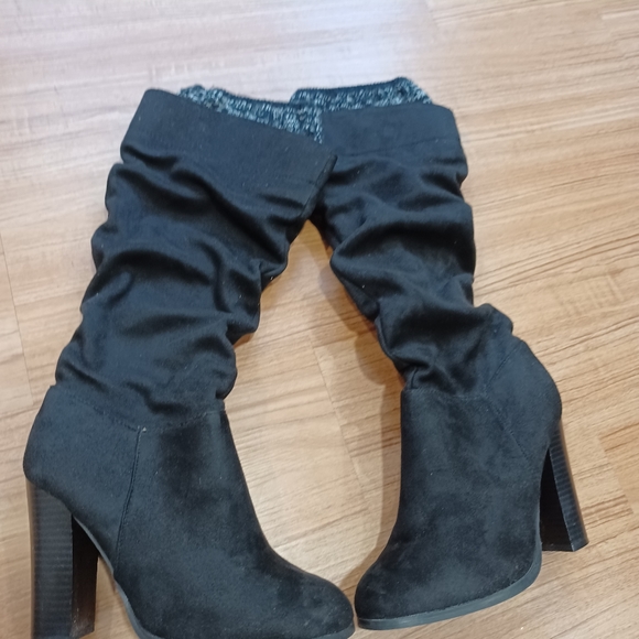 CHARLOTTE RUSSE BOOTS FOR WOMAN SIZE 8. SUEDE - Picture 6 of 7